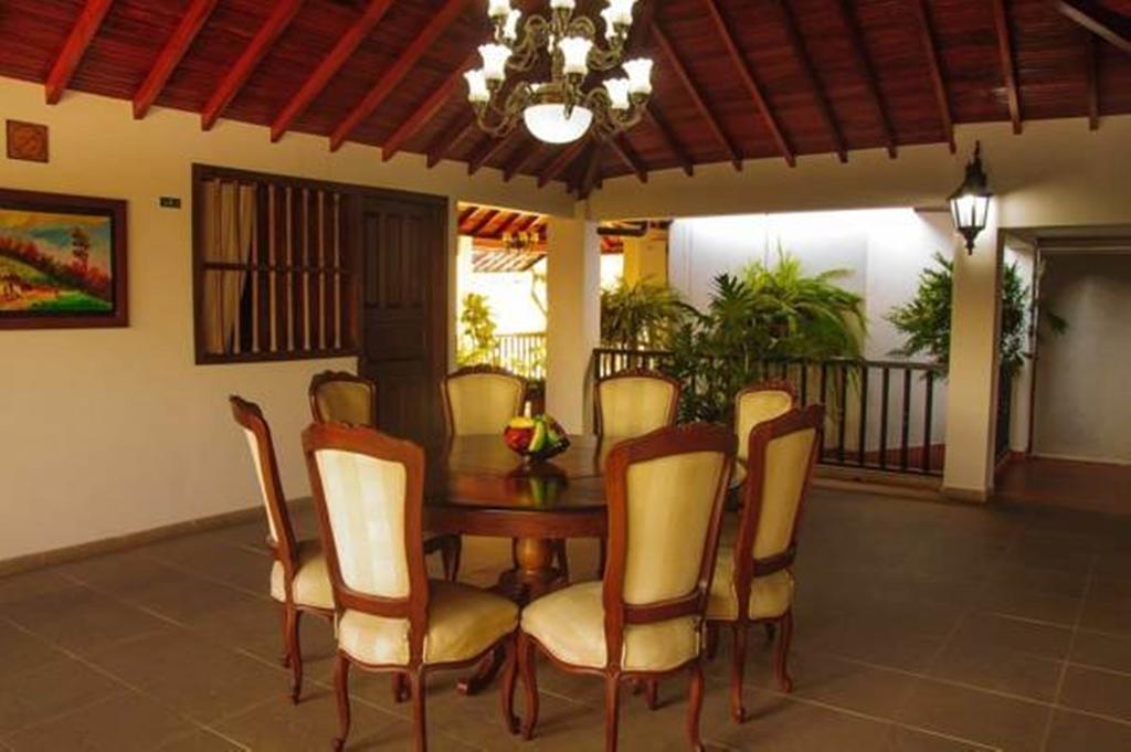 Hotel Las Nieves Girón Eksteriør billede